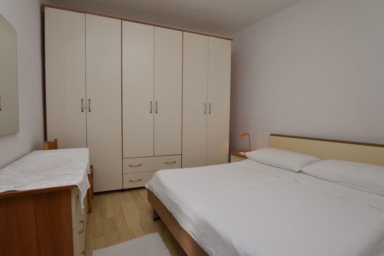 Apartment Milka Primošten Buitenkant foto